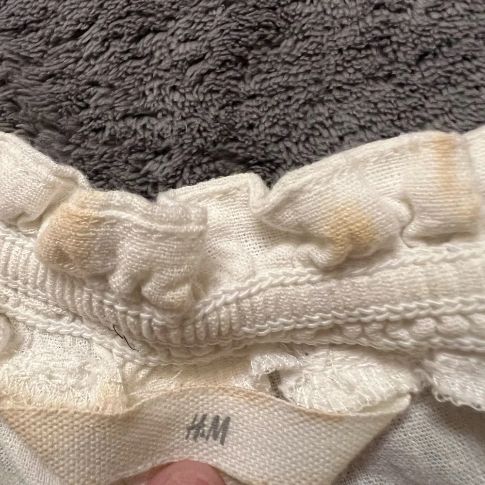 H&M Off-White Ruffled Tank Top - Picture 3 of 3